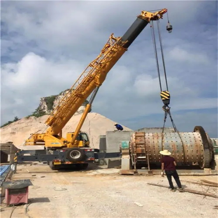 米易吊车的运输费用是否包含在租赁费用中