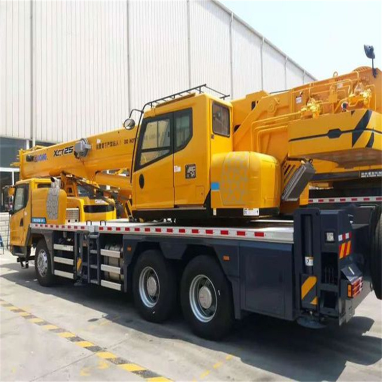 米易离这最近出租吊车电话